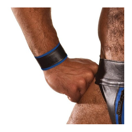 COLT Wristband - kožený pásek na zápěstí s modrým lemem